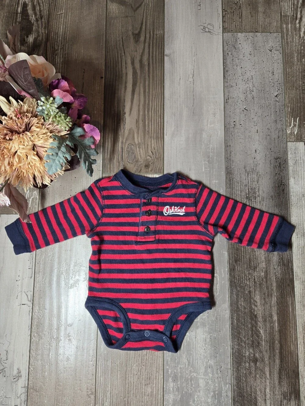 OshKosh B'gosh Baby Boy Striped Red & Navy One-Piece Thermal Bodysuit Size 9M